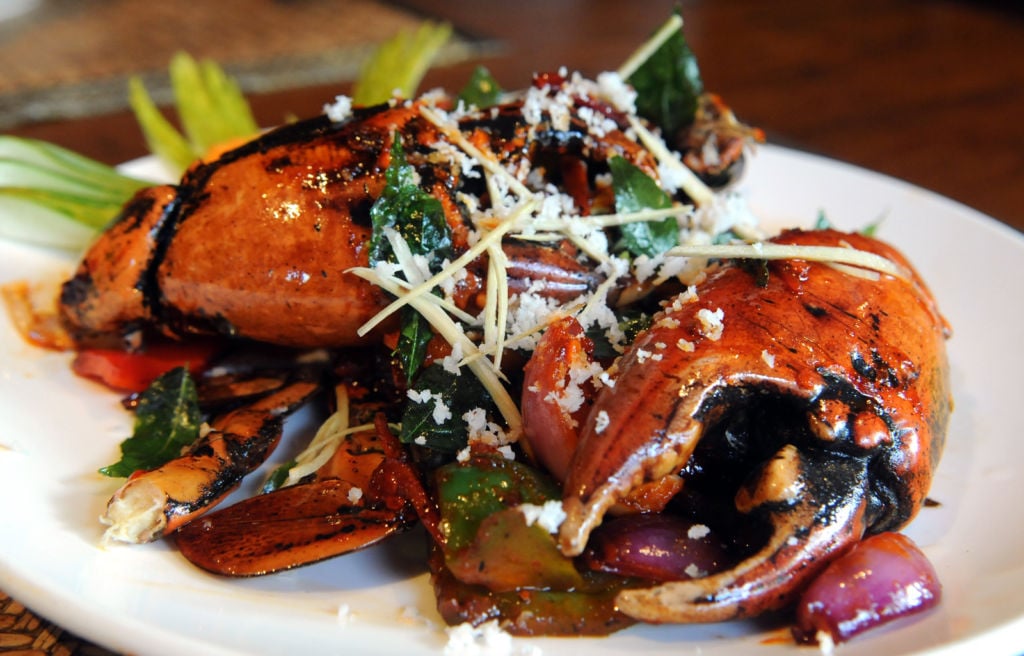 Try 15 Chilli Crab Dishes in Singapore | foodpanda Magazine