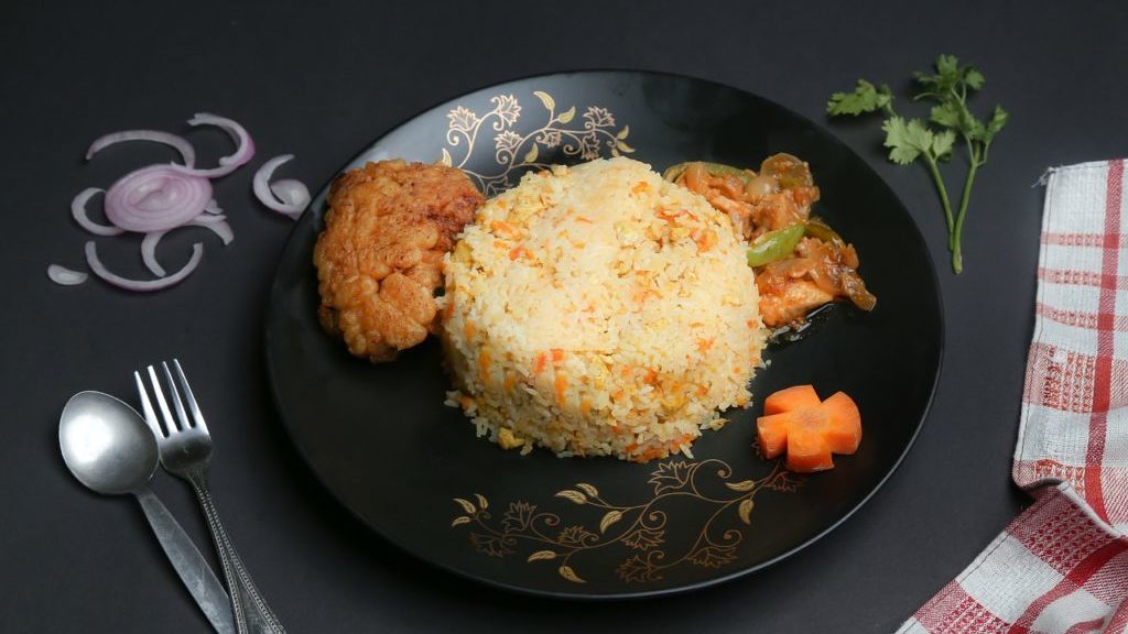Singapore-style Hainanese Chicken Rice